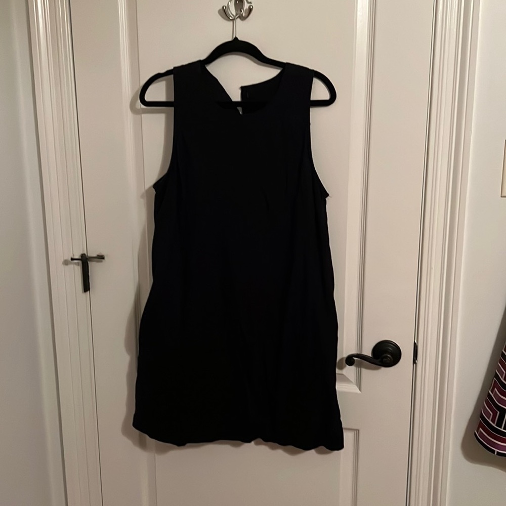 EUC j crew black linen dress size large